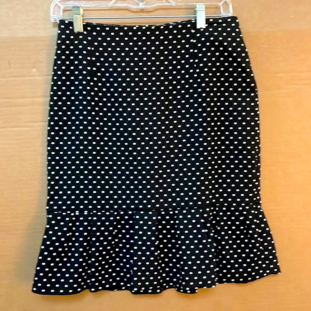 Casual work skirt black size 2 White House Black Market